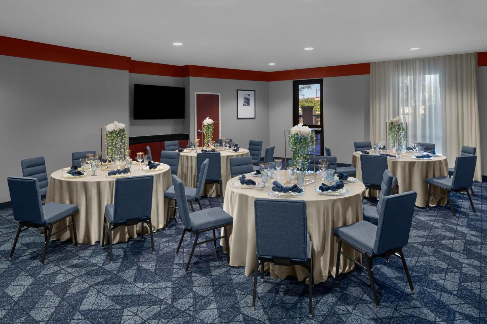 Courtyard By Marriott Santa Clarita Valencia Ξενοδοχείο Εξωτερικό φωτογραφία